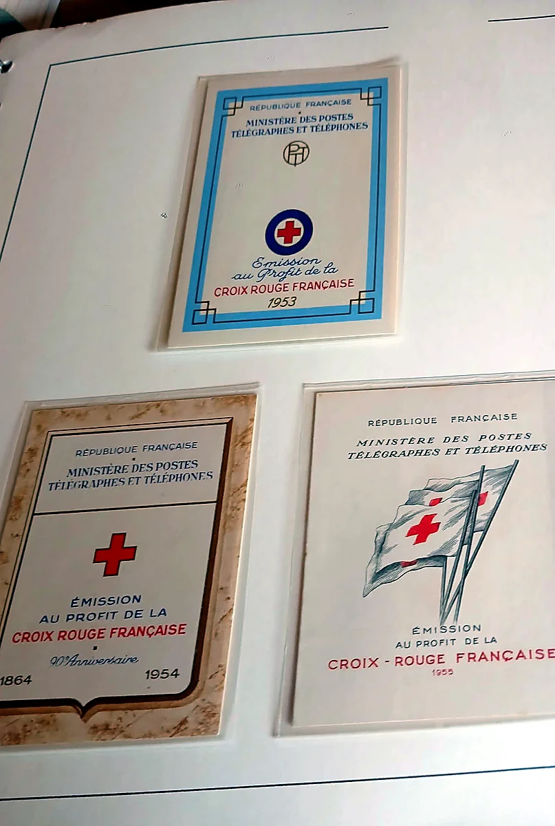 Cruz Roja francesa, colección de carnets 1951–1996, detalle 3