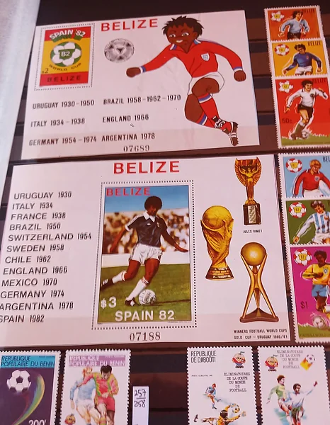 Fútbol: mundiales y juegos olímpicos — Varios países, Varios años