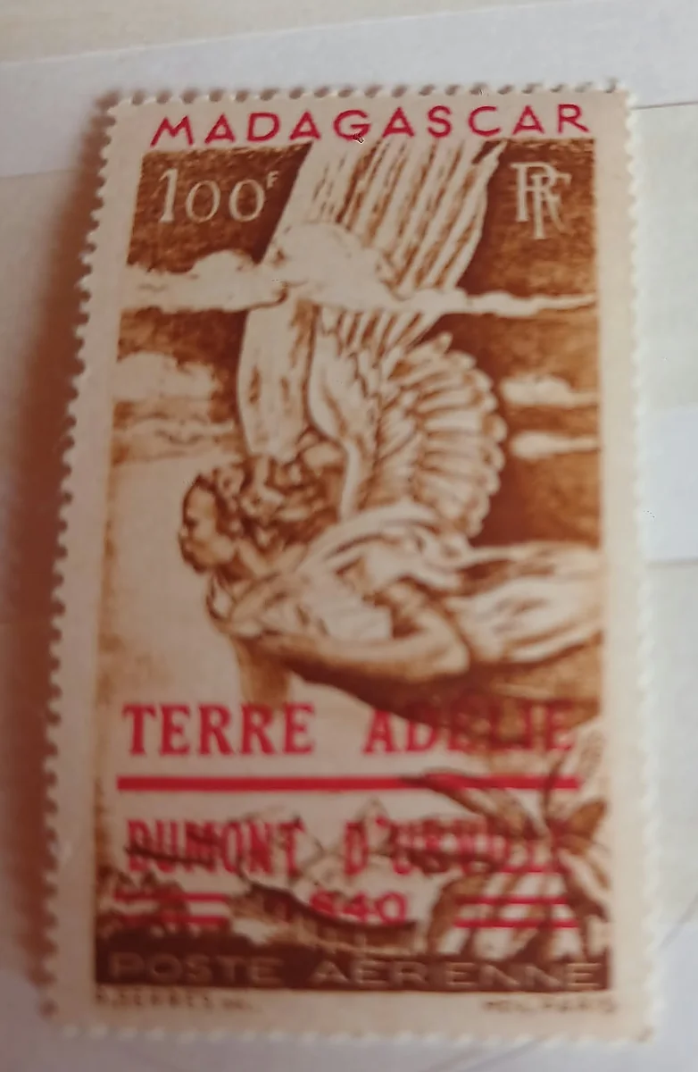 Madagascar · 100 F aéreo con sobrecarga TERRE ADÉLIE — Madagascar, Por confirmar